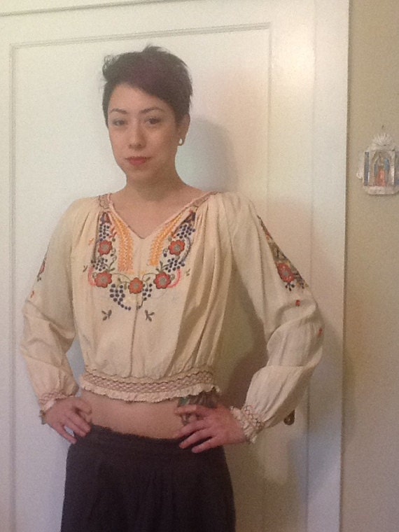 Vintage Czechoslovakian Blouse with multicolored e