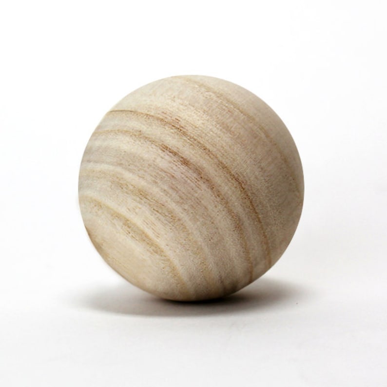 Round ball. Деревянный шарик. Деревянный мяч. Шар из дерева. Шар деревянный цельный.