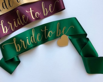 Bride to be sash, Bachelorette sash, Emerald green and gold sash, Hen party sash with heart pin, Bridesmaid gift, Bachelorette party favor