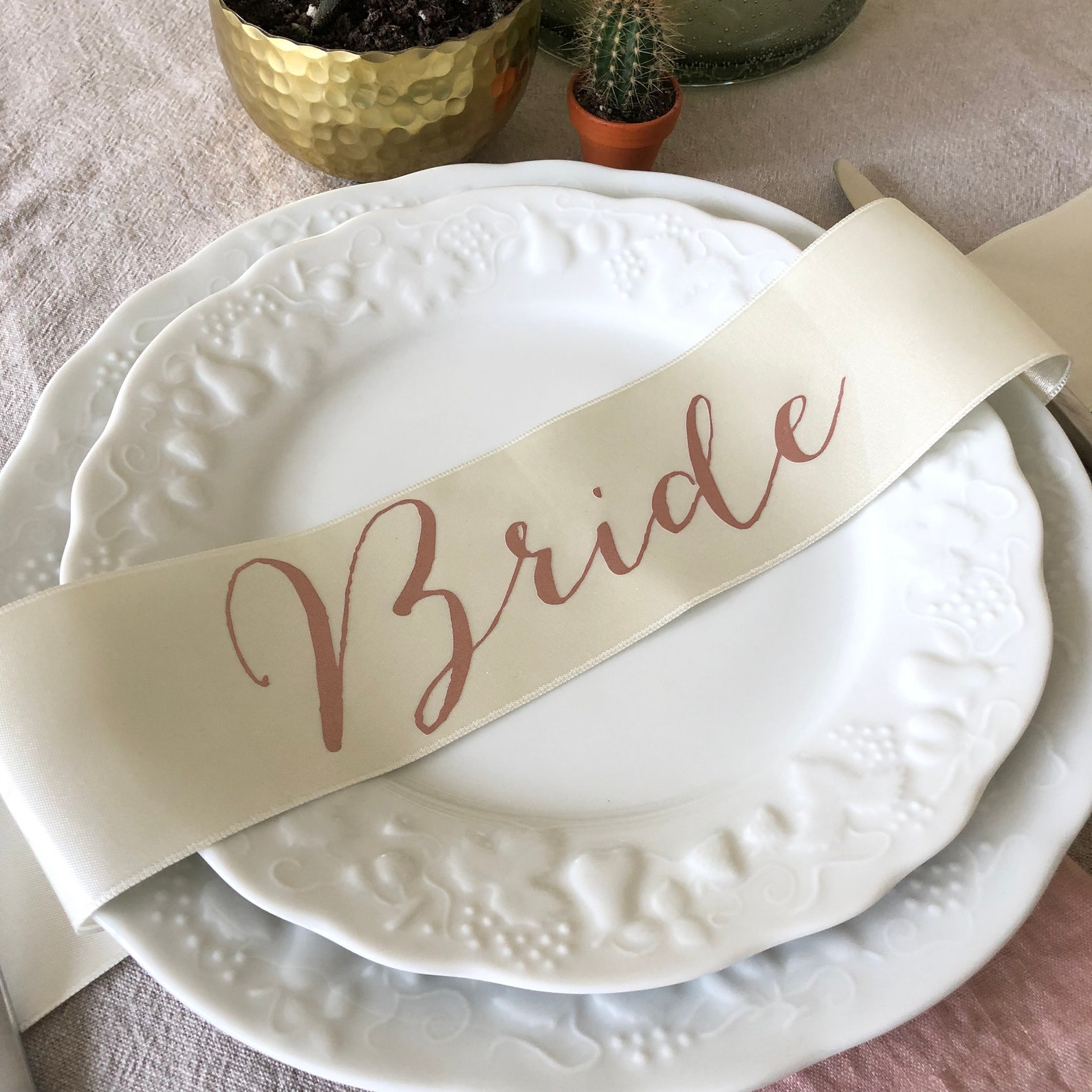 7 Stunning Wedding Table Decor Ideas from Etsy for Your Big Day
