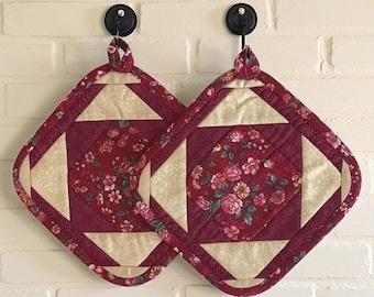 Handmade Quilted Potholder Vintage Style Rose Print Geometric Patchwork Design Floral Hot Pad Heat Protection Kitchen Decor Farmhouse Accent