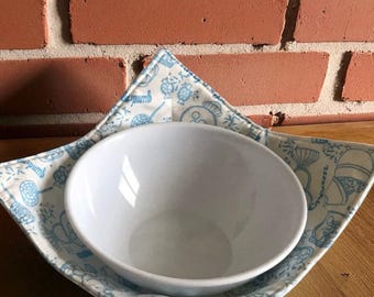 Microwave Bowl Cozy Cotton Fabric Bowl Holder Kitchen Accessory Heat Protection Blue and White Design Gingham Pattern Ice Cream Theme