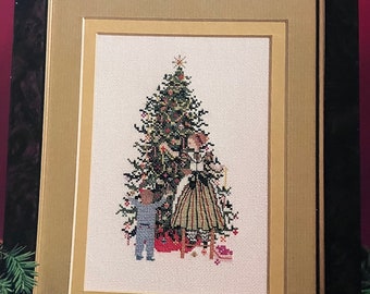 Mar Bek "O Christmas Tree" Counted Cross Stitch Chart....Holiday Stitching...Gift to make