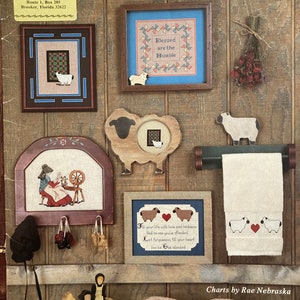 Gesegnet sind die Bescheidenen Kreuzstich- und Nadelstichtabellen..Rayna Designs...Rae Nebraska...Gifts to Make