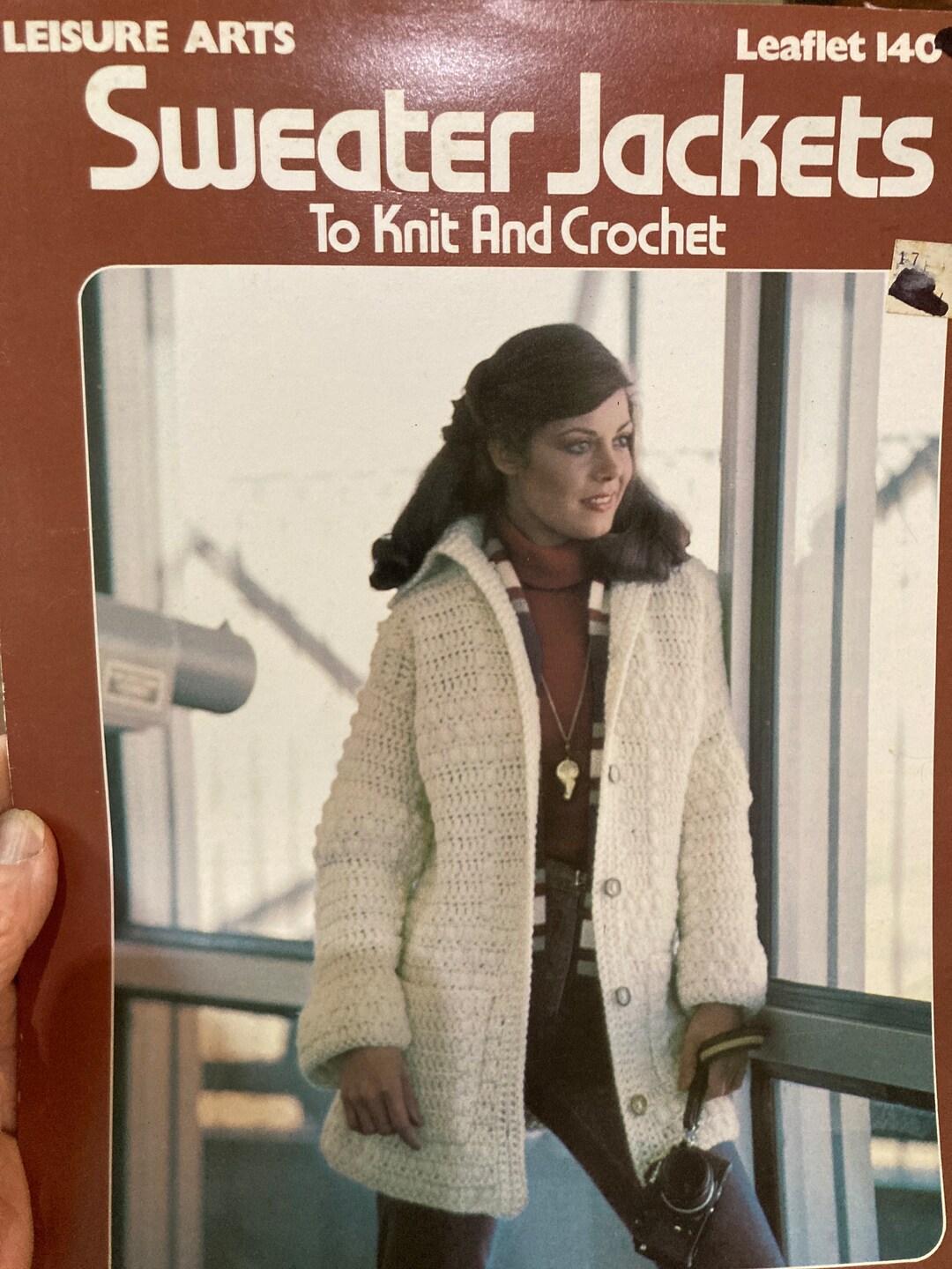 Leisure Arts Fleece At Home Book - Patterns For Throws & Pillows, 48 Pages (2014)