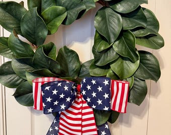 Couronne de magnolia patriotique : décoration de porche patriotique de ferme rustique, couronne patriotique de noeud de verdure