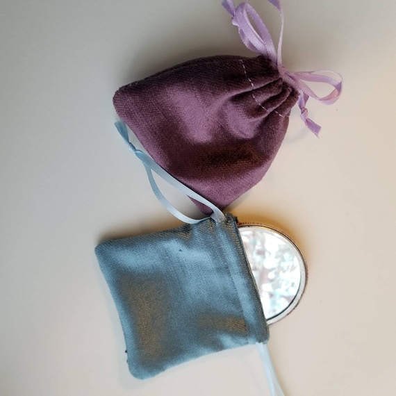 Customizable round 2" inch mirror with pouch. Wedding Bridesmaid gifts, BeautyCon gifts, Makeup artist gifts, Mothers Day gifts.