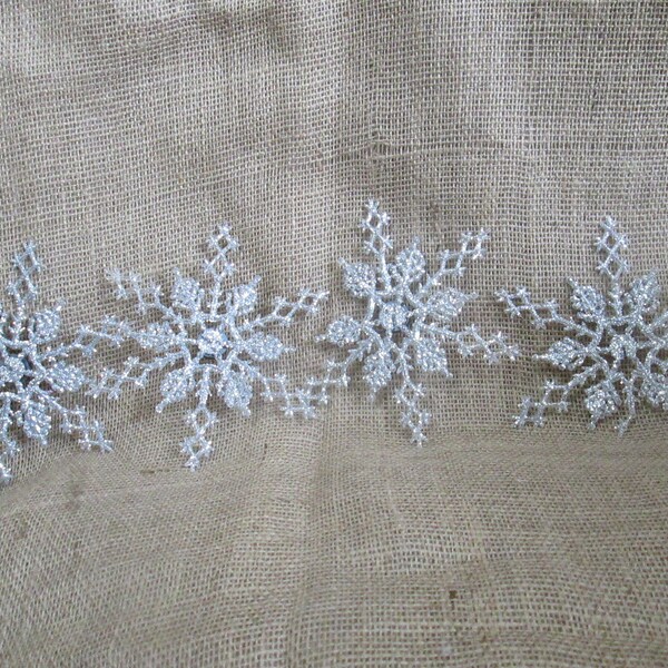 Glitter snow flake magnets. winter snow flakes, holiday snow flakes magnet snow flakes, four different colors