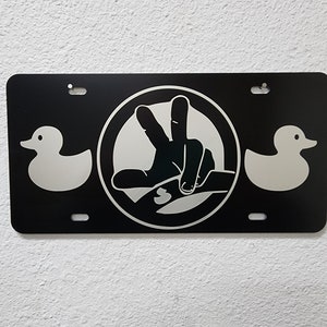 Placa de licença frontal Peace Wave Duck off Road para entusiastas de off-road, pai, marido, irmão, irmã, filha, mãe