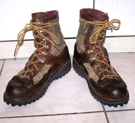 Danner Camo Hunting Boots - Brown/Black men’s size 9 Danner Pronghorn 8 Inch 1200G Waterproof Boot - Realtree  main image 3