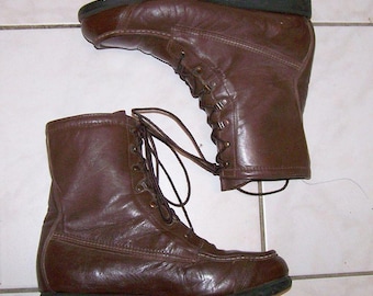 Cabela's Hunting Boots Gore Tex: Brown Leather Moc Toe, Vibram Soles, Size 9D