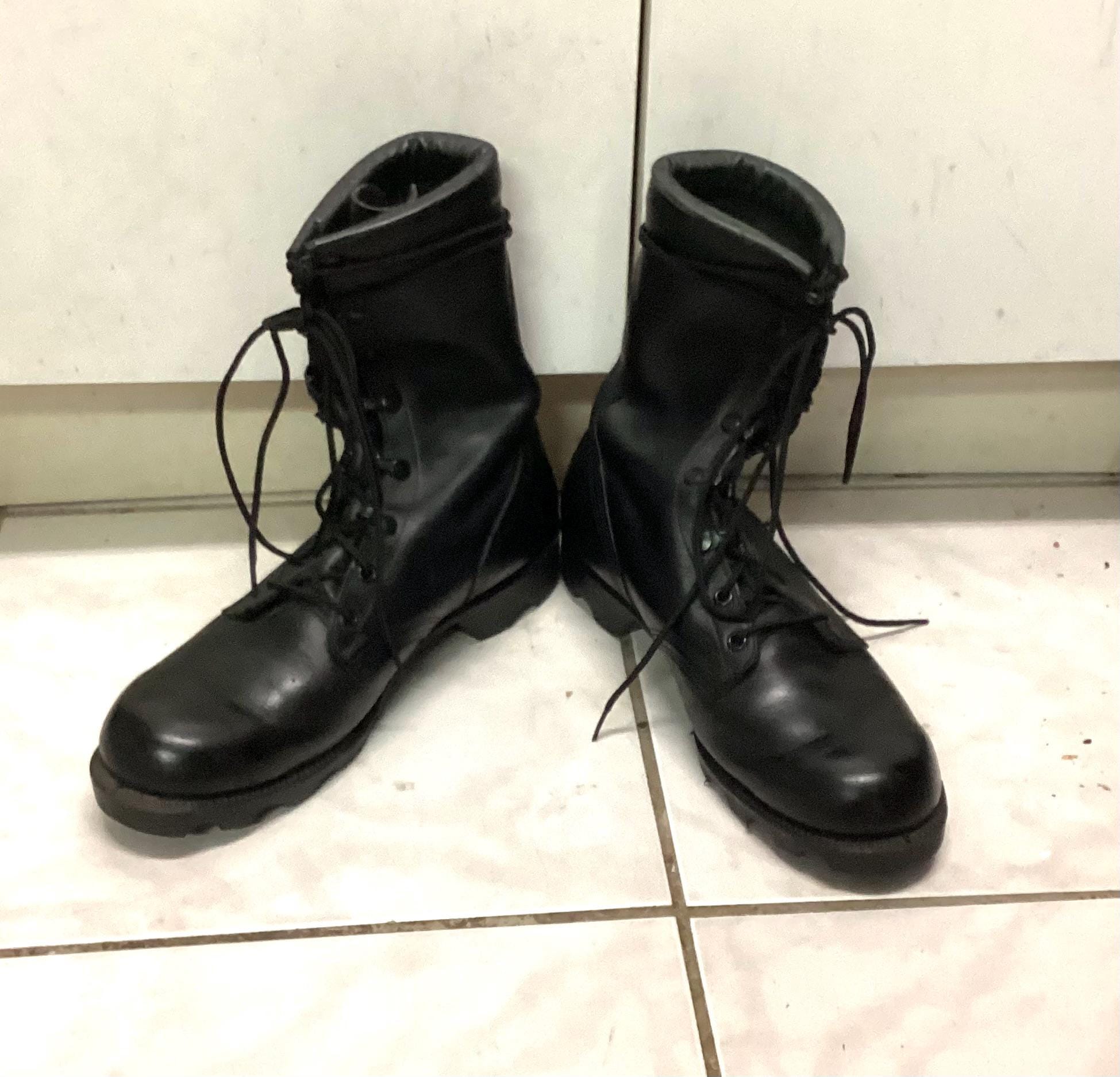 Vintage 1981 Black Leather Combat Boots 8.5R PH Code Original Laces & Soles NOS 1984 Combat Jump Utility Army Boots Steel Toe Size 5N  main image 2