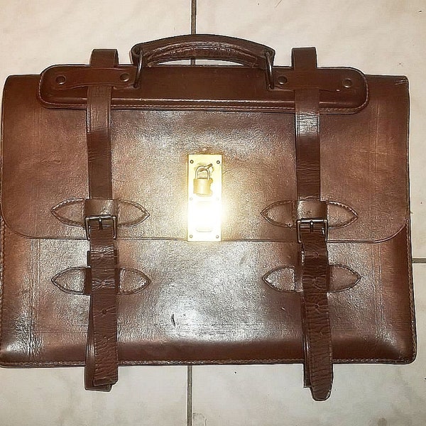 WW2 US Army briefcase attache bag expandable heavy leather very good condition free shipping to the USA