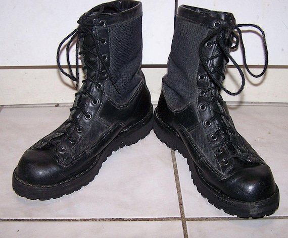 ユーザーT Danner Acadia work boots Goretex waterproof model 21210