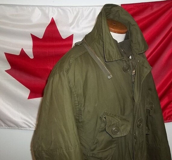 80s~ Canadian military genuine ECW combat parka with liner