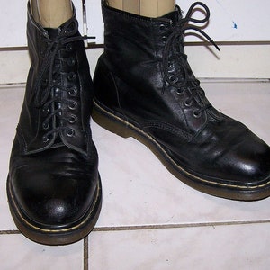 Dr Martens 1460 OT Tattoo Gunmetal Grey Japanese Dragon Art Dr Martens 1460 OT Tattoo Gunmetal Grey Japanese Dragon Art