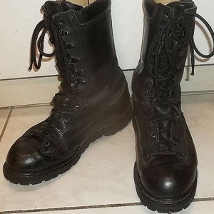 Matterhorn Corcoran 1949 military field boots Thinsulated black leather Vibram soles made in USA size 9.5 M gently worn free US shipping image 4