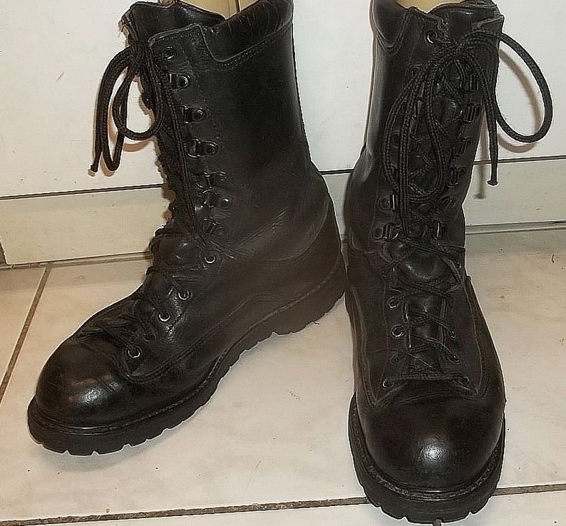 Matterhorn Corcoran 1949 military field boots Thinsulated black leather Vibram soles made in USA size 9.5 M gently worn free US shipping image 4