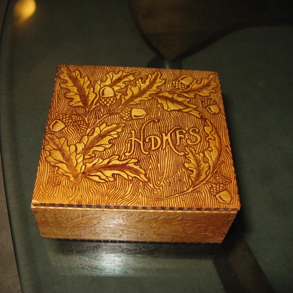 Antique 1900-1925 era Pyrographic, Pokerwork Hankie box, Beautiful Patina, Vintage Box! Unique Storage!