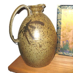 Jarra de cerámica de estudio firmada - Jarrón vintage de 1977