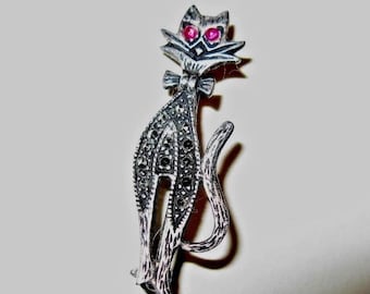Vintage Sterling .925 Sterling with marcasite Cat Silver Brooch, 1.5" Tall