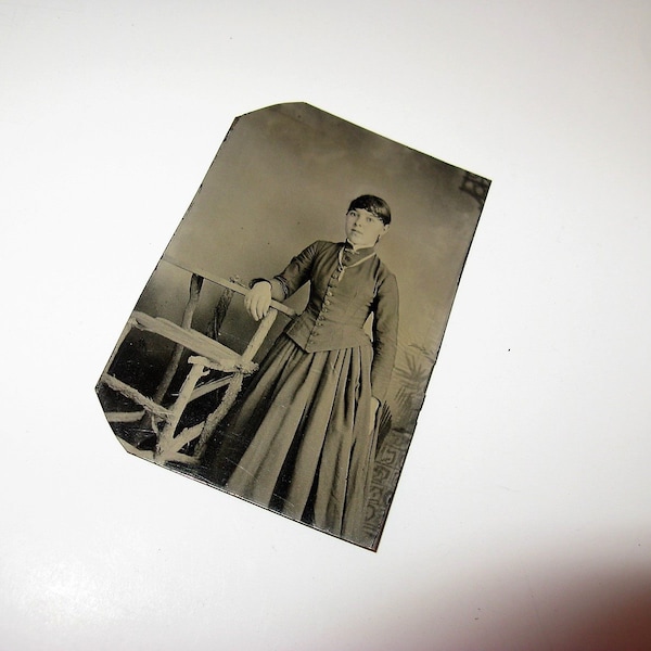 Vintage Tintype  Lovely Young Woman, 3/4 length view, Antique Photograph, 1870's- 1880's era, Nice costume detail