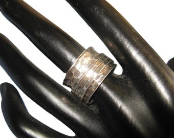 Espectacular anillo giratorio de banda ancha de cigarros en plata esterlina .925, tamaño 8.5