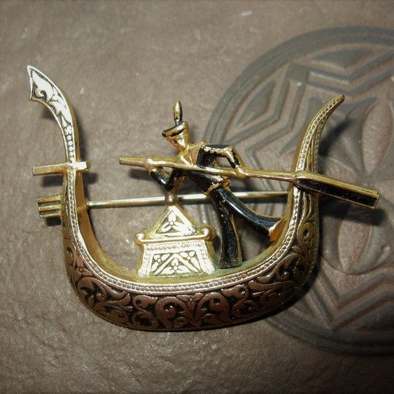 Charming Vintage Damascene Gondolier Brooch pin, … - image 1