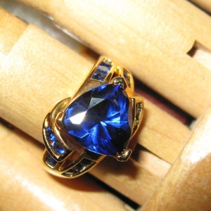 Stunning gold wash over Sterling Ring with deep blue Faux/Lab Created Sapphire, size 6