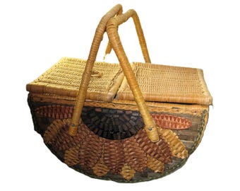 Vintage 1970s–80s Chinese Wicker Picnic Hamper with Sunflower Motif – Boho Basket Purse