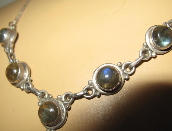 Exquisite delicate sterling with Labradorite gems… - image 3