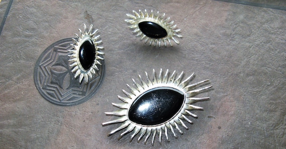 Fabulous modernist Brooch and Earring set, marked… - image 2