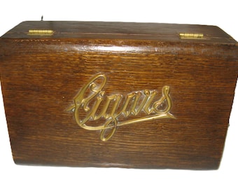 Antique Oak Cigar Humidor with Zinc Liner – Early 20th Century – 10" Oak Box