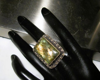 Anillo de plata de ley con labradorita sintética - Talla 9.5