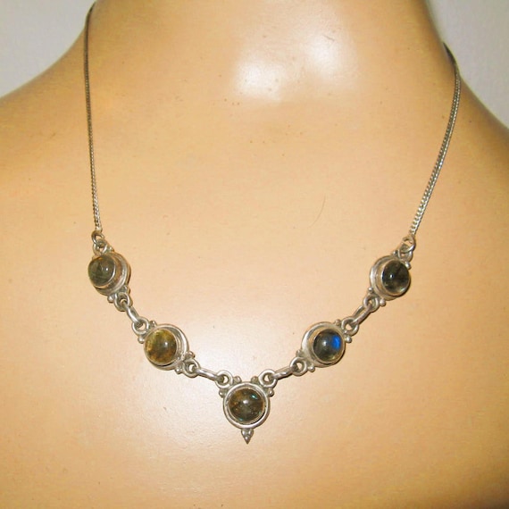 Exquisite delicate sterling with Labradorite gems… - image 1