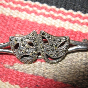 Vintage Sterling Silver 925 Comedy Tragedy Pin, Drama Mask Bar Brooch, Unisex brooch