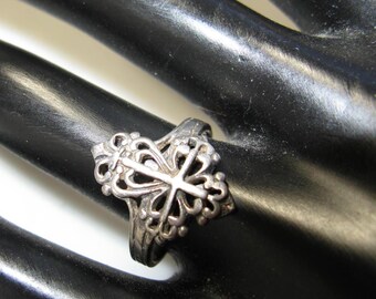 Dramatic Filigree Sterling Cross ring marked .925, size 7.5
