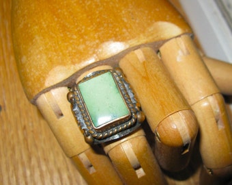 Chunky Vintage Men's (or unisex) .925 sterling & brass ring with green Chalcedony stone size 11