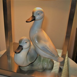 Vintage Porcelain Duck Ducks Figurine, Made in Spain, Excellent Condition