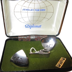 Vintage 1960&#39;s Diplomat Sterling Silver CUFFLINK & TIEBAR Set in a cool Presentation box!