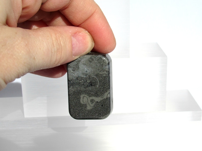 Men/'s Resin Pour Orgonite\u00ae Pendant