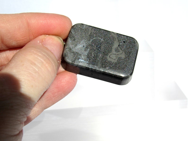 Men/'s Resin Pour Orgonite\u00ae Pendant