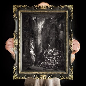 When Darkness Consumes, stampa fine art montata su cornice artigianale, completa vetro e gancio in metallo, colore nero con rifiniture oro