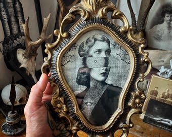 Smutek – ręcznie wykonana rama w stylu barokowym z nadrukiem artystycznym | Dark Art, Makabryczny wystrój, Horror Wall Frame