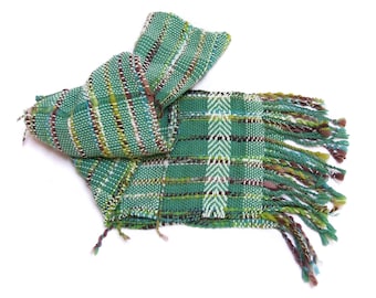 Grüne Wolle Schal hand gewebte handgewebter Schal Wolle Schal Mode Geschenke Frauen Schal wickeln rustikale selbstgemachtes Geschenk Winterschal aus Wolle