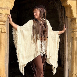 Fransen Baumwollnetz Kimono, Boho Poncho Jacke mit Blockprint, Leichter Artisan Layering Wrap, Handgefertigter Festival Kimono