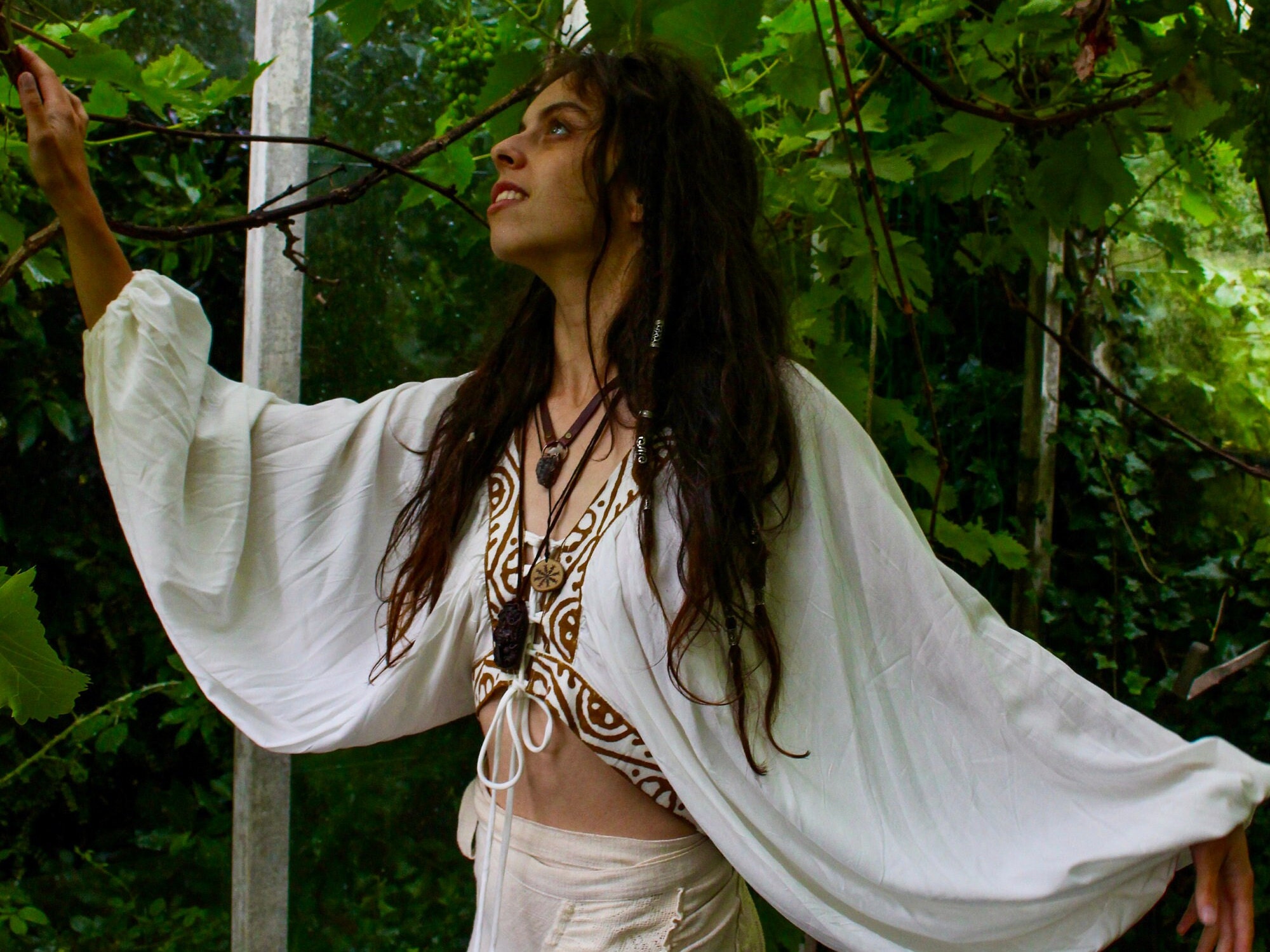 White Boho Batwing Top – Ceremonial Festival Blouse – Long Sleeve