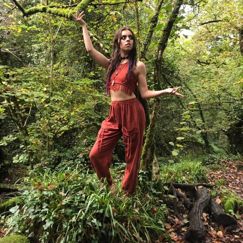 Haut col rond, crop top à dos ouvert, tenue de festival, haut de danse du ventre, vêtements tribaux, cadeaux écologiques, vêtements faits à la main durables image 2