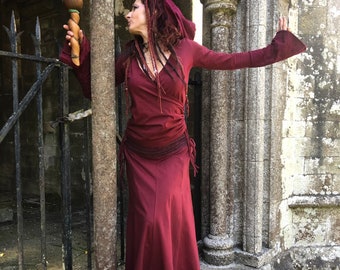 Pixie Top, Hooded Top, Lace Sleeves, Pagan Outfit, Elven Clothing, Fairy Hooded Top, Long Sleeved Top, Elven Clothing, Maroon Pullover. Boho