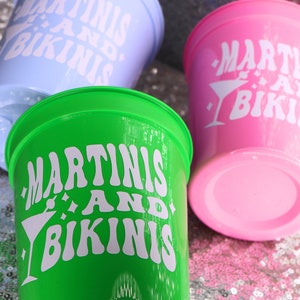 MARTINIS AND BIKINIS Cups for Bachelorette Party Country Club Bachelorette, But First Martinis, Martinis and Matrimony, Club Bach Bild 3